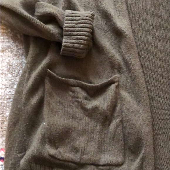 Old navy cardigan - Picture 3 of 4